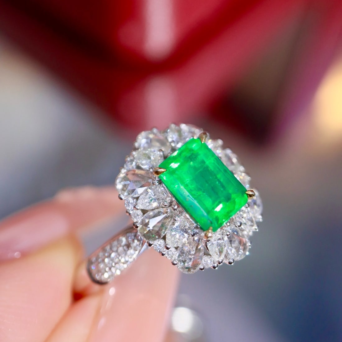 14k Gold 1.69 Ctw Natural Emerald & Diamond Ring - 4
