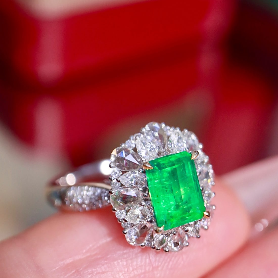 14k Gold 1.69 Ctw Natural Emerald & Diamond Ring - 7