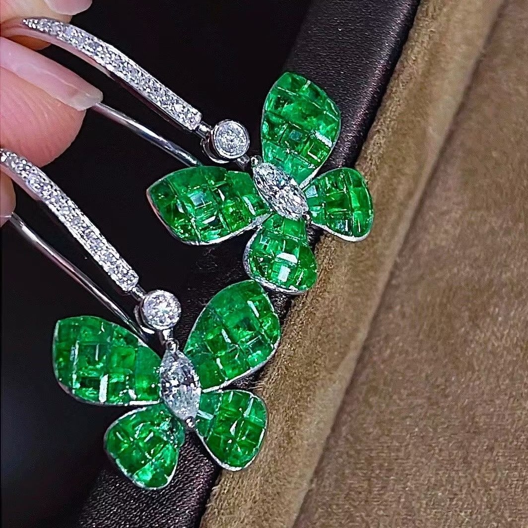 14k Gold 2.50 Ctw Natural Emerald & Diamond & Butterfly Earrings - 5