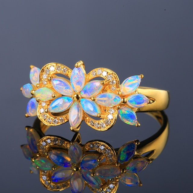 14k Gold 0.56 Ctw Natural Opal & Diamond Ring - 2