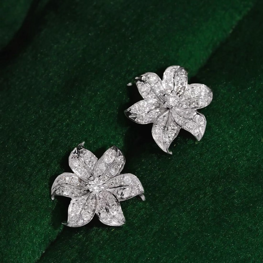 14k Gold 0.5 Ct Natural H Diamond & Flowers Earrings - 4