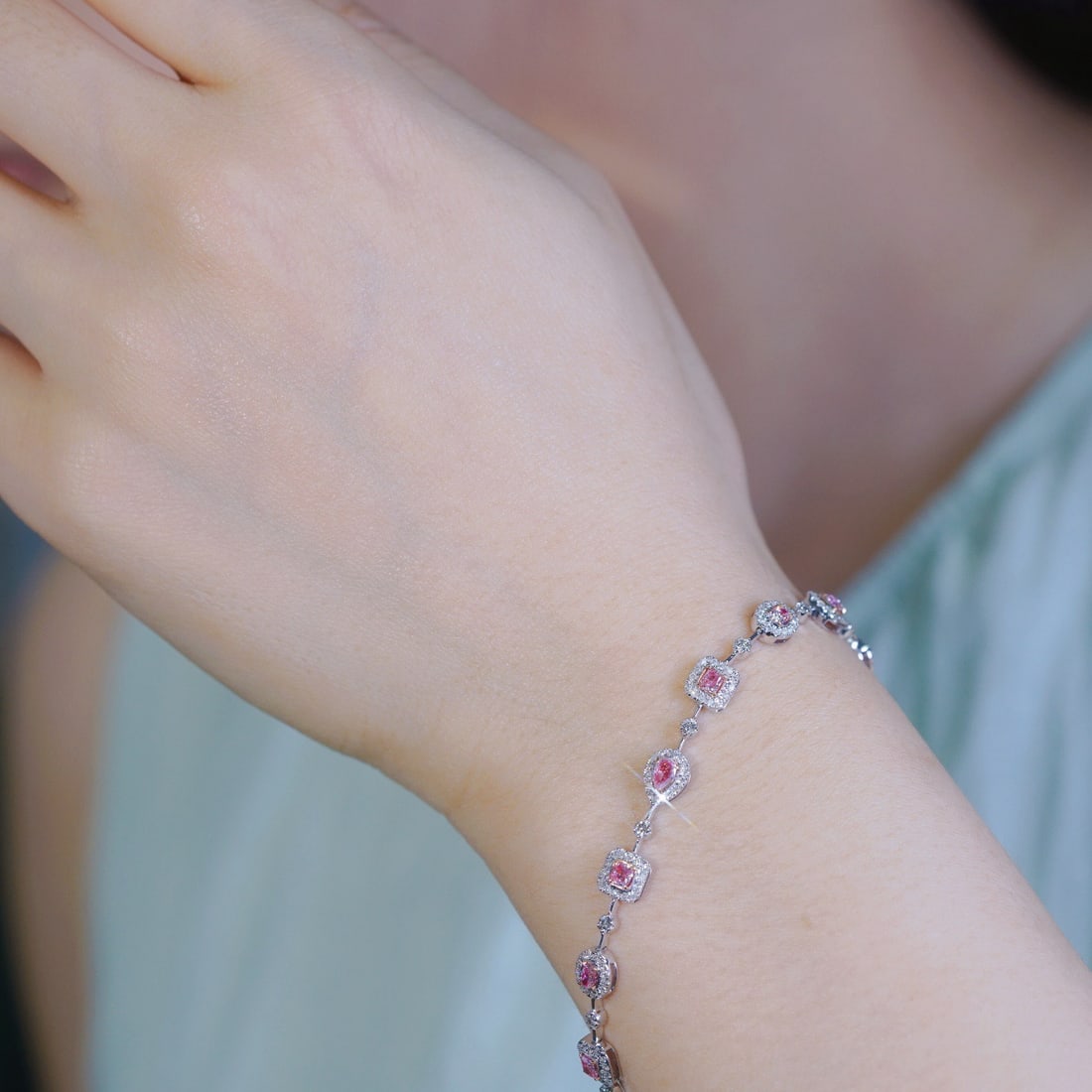 14k Gold 1.35 Ctw Natural Pink Diamond & Diamond Bracelet - 4