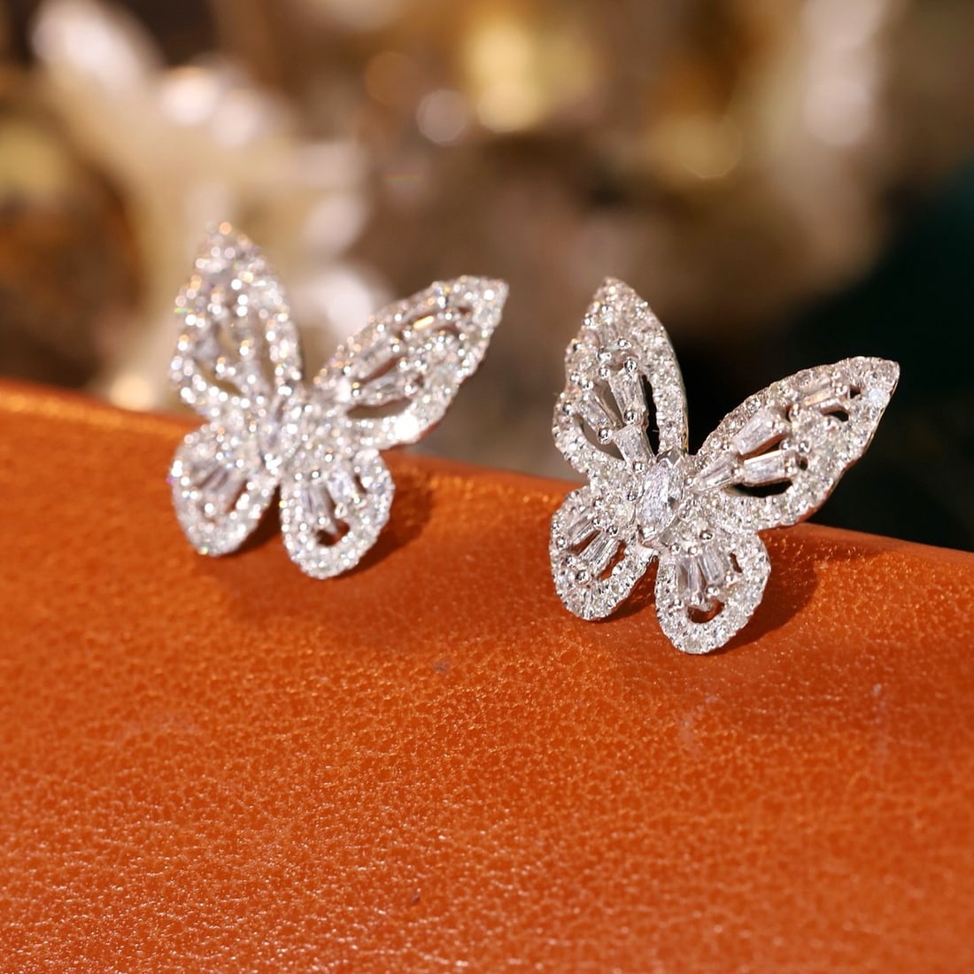 14k Gold 0.64 Ct Natural H Diamond & Butterfly Earrings - 8