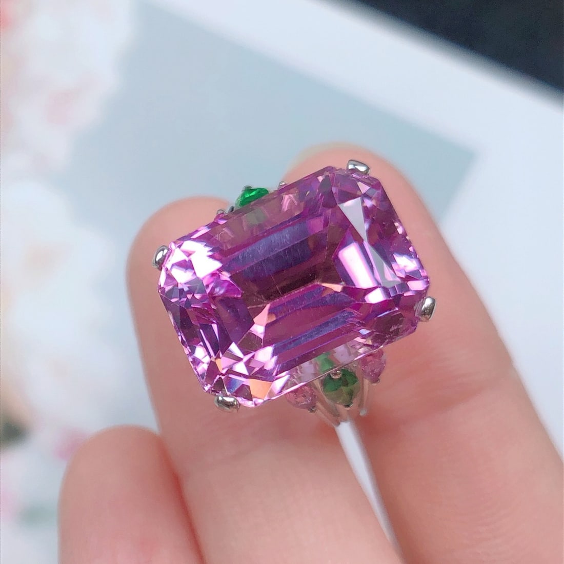 14k Gold 18.56 Ctw Natural Kunzite & Coloured Gemstone Ring - 3