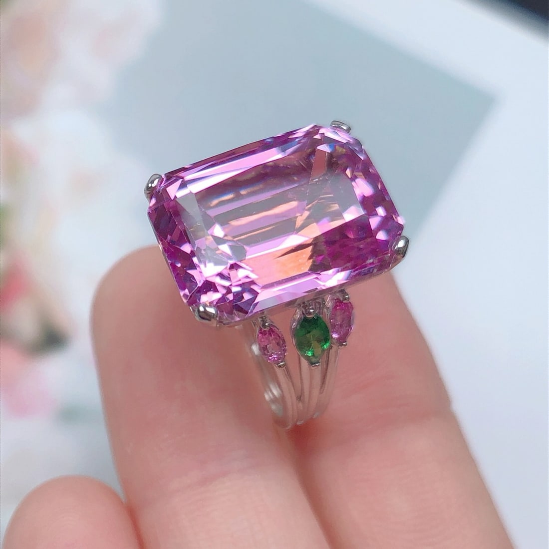 14k Gold 18.56 Ctw Natural Kunzite & Coloured Gemstone Ring - 5