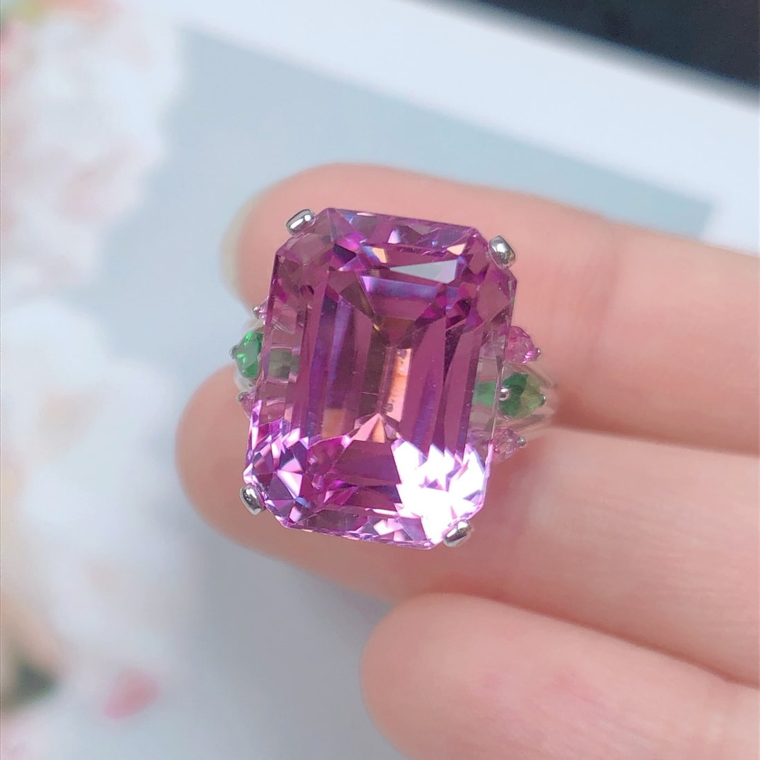 14k Gold 18.56 Ctw Natural Kunzite & Coloured Gemstone Ring - 6