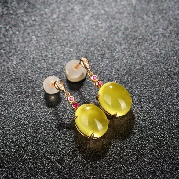 14k Gold 9.63 Ct Natural Prehnite & Diamond & Ruby Earrings: Ref:231186158 // gold content:14k gold // main gemstone:prehnite // shape:oval // carat weight:9. 63ct // color:yellow // treatment:natural // // adjacent gemstone 2 : diamond // number of stones:6