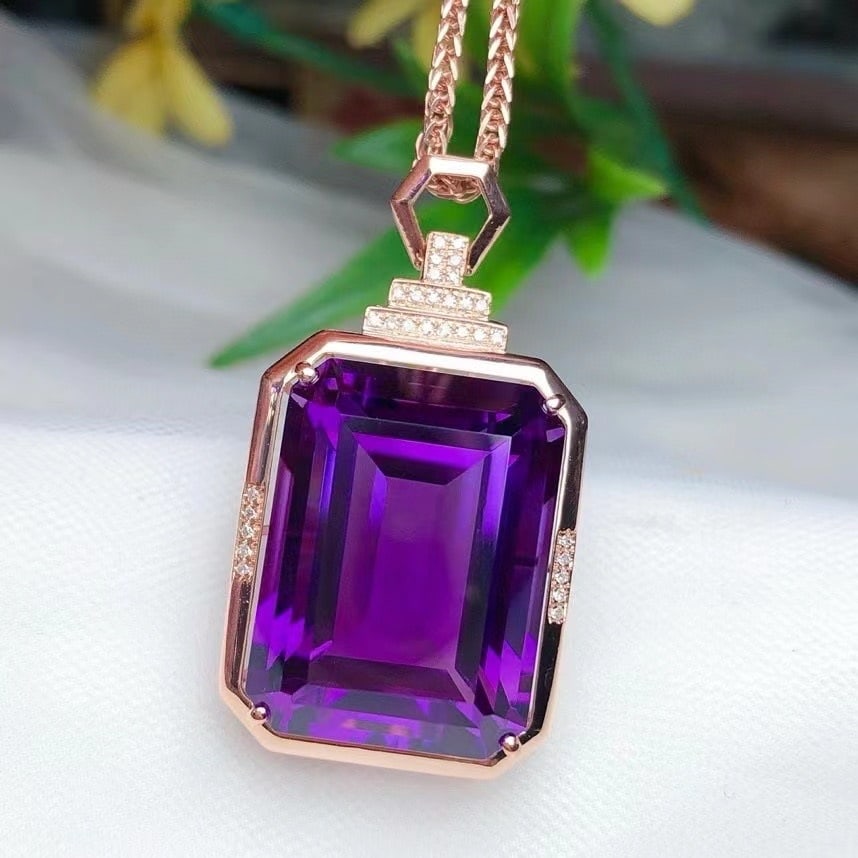 14k Gold 26.0 Ct Natural Amethyst & Diamond Pendant( Without Chain ): Ref:231186167 // gold content:14k gold // main gemstone:amethyst // shape:octagonal // carat weight:26. 0ct // color:purple // treatment:natural // // adjacent gemstone 2 : diamond // number of