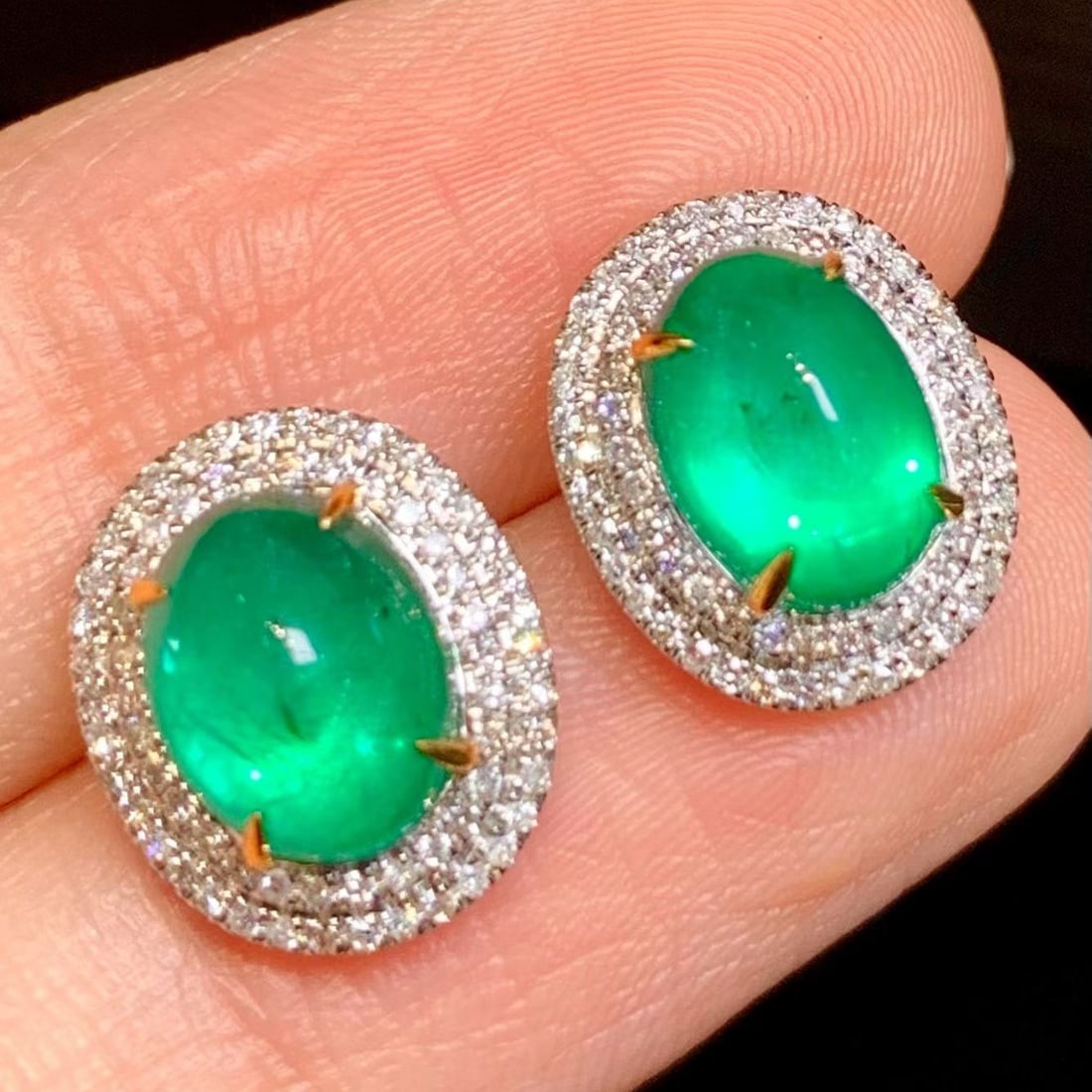 14k Gold 3 Ct Natural Emerald & Diamond Earrings - 4