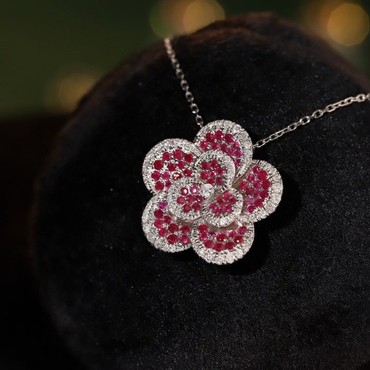 14k Gold 0.80 Ctw Natural Ruby & Diamond & Flowers Necklace - 2