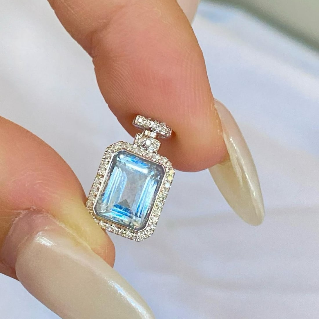 14k Gold 2.05 Ct Natural Aquamarine & Diamond Pendant( Without Chain ) - 2