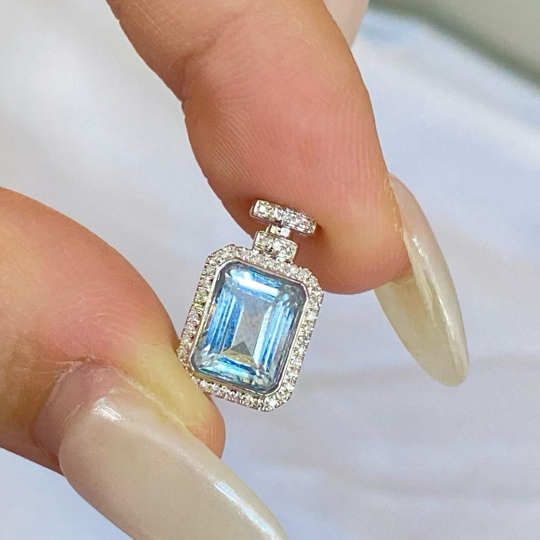 14k Gold 2.05 Ct Natural Aquamarine & Diamond Pendant( Without Chain ) - 4