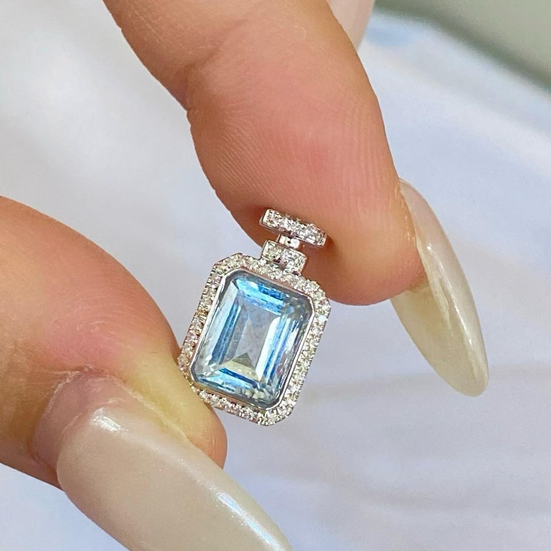14k Gold 2.05 Ct Natural Aquamarine & Diamond Pendant( Without Chain ) - 5