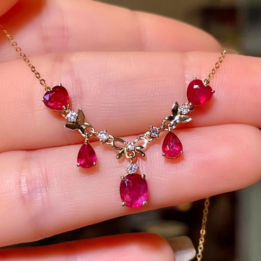 14k Gold 2.28 Ctw Natural Ruby & Diamond Necklace: Ref:231186226 // gold content:14k gold // main gemstone:ruby // shape:multiple // carat weight:2. 16ct // color:red // treatment:natural // // adjacent gemstone 2 : diamond // shape:round // carat