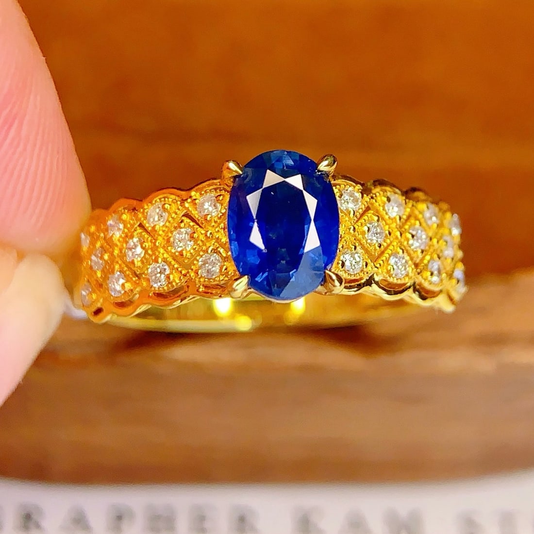 14k Gold 1 Ct Natural Sapphire & Diamond Ring: Ref:231186227 // gold content:14k gold // ring size:7. 25us // // main gemstone:sapphire // shape:oval // carat weight:1ct // color:blue // treatment:natural // // adjacent gemstone 2 : diamond // num