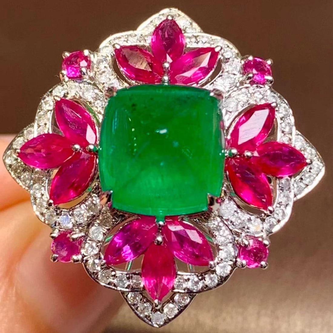 14k Gold 6.5 Ct Natural Emerald & Diamond Ring (1 of 6)