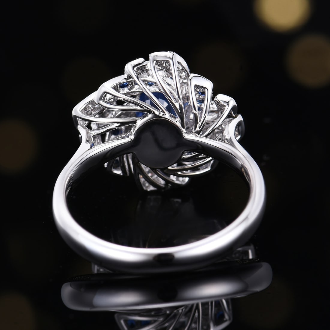 14k Gold 1.88 Ctw Vivid Blue Natural Sapphire & Diamond Ring - 4