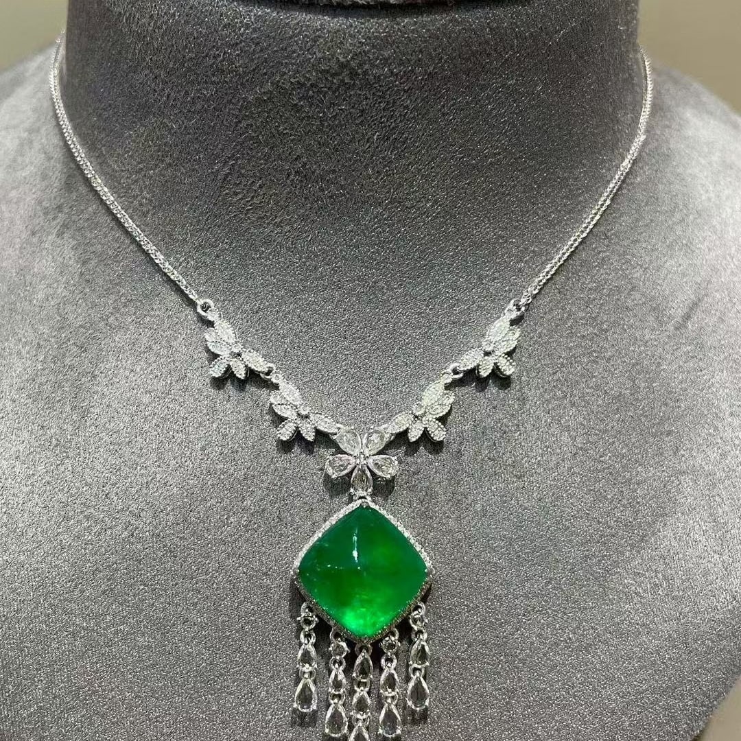 14k Gold 8.68 Ct Natural Emerald & Diamond & Sapphire Necklace - 6