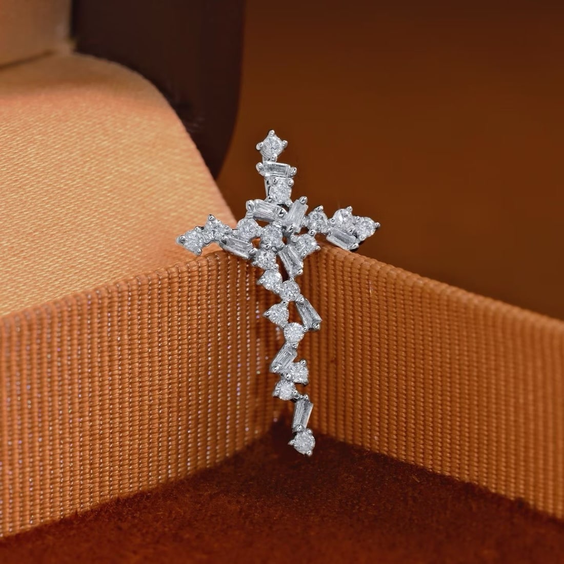 14k Gold 0.38 Ct Natural H Diamond Necklace - 4