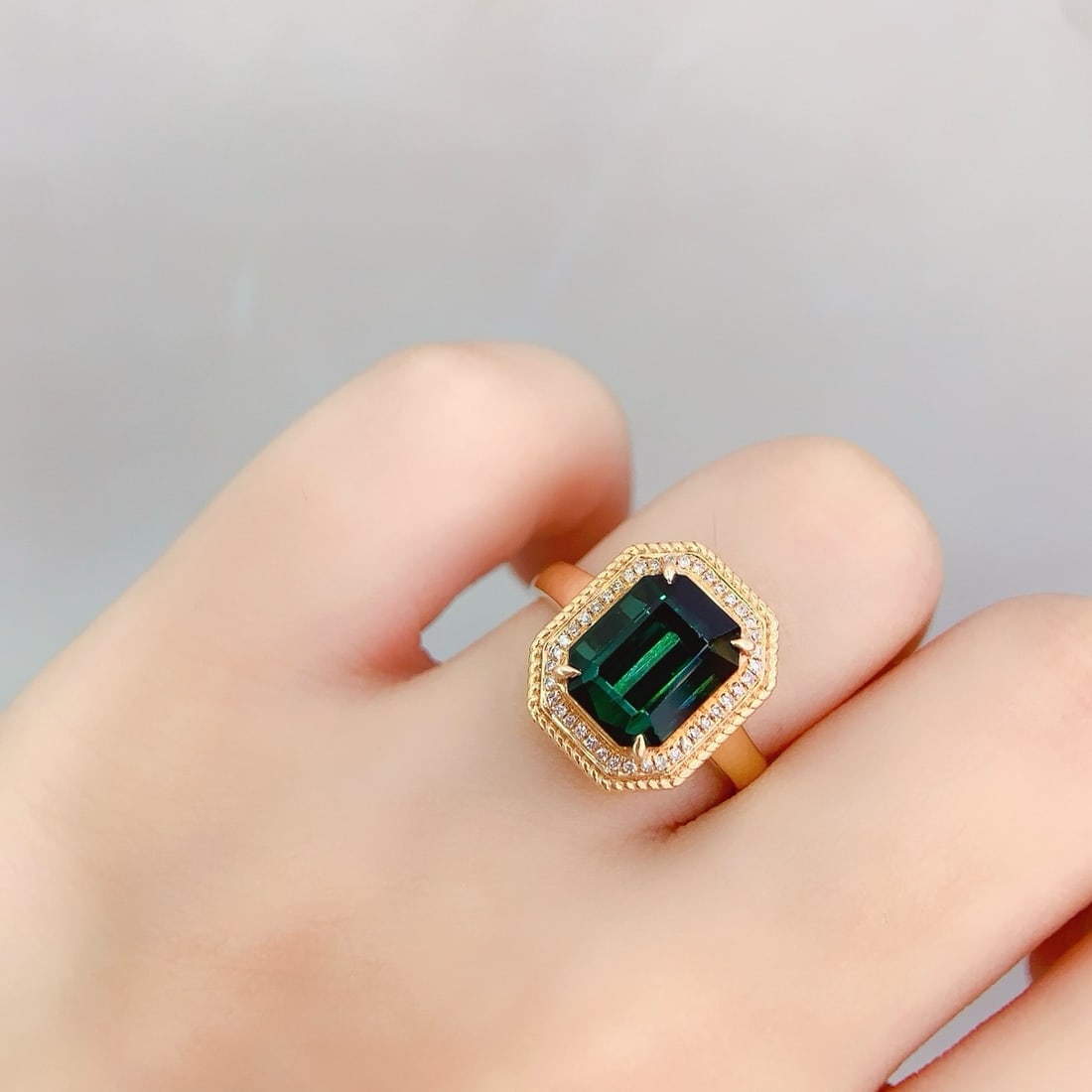 14k Gold 4.3 Ct Natural Tourmaline & Diamond Ring - 5