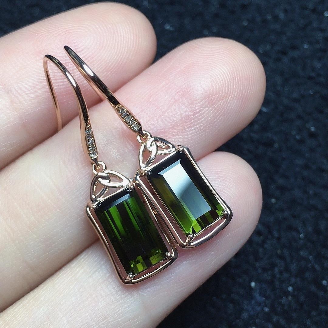 14k Gold 3.76 Ct Natural Tourmaline & Diamond Earrings: Ref:231186288 // gold content:14k gold // main gemstone:tourmaline // shape:octagonal // carat weight:3. 76ct // color:green // treatment:natural // // adjacent gemstone 2 : diamond // number of