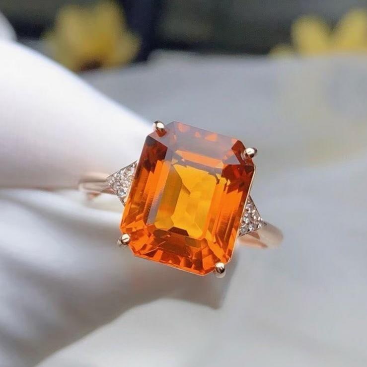 14k Gold 4.80 Ct Natural Citrine & Diamond Ring: Ref:231186295 // gold content:14k gold // ring size:7. 25us // // main gemstone:citrine // shape:octagonal // carat weight:4. 80ct // color:yellow // treatment:natural // // adjacent gemstone 2 : diam
