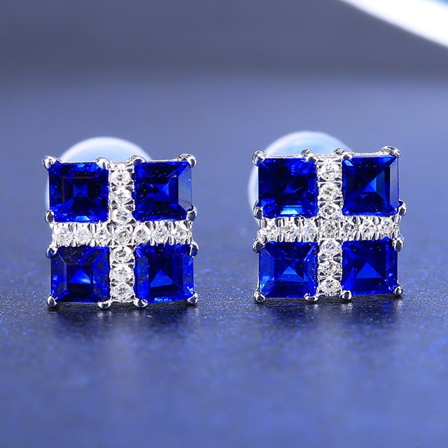 14k Gold 1.37 Ctw Natural Sapphire & Diamond Earrings: Ref:231186305 // gold content:14k gold // main gemstone:sapphire // shape:square // carat weight:1. 29ct // color:blue // treatment:natural // // adjacent gemstone 2 : diamond // number of stones:26