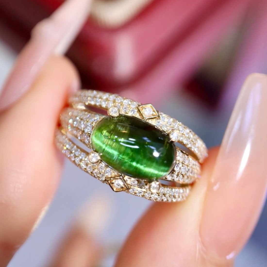 14k Gold 3.37 Ctw Natural Tourmaline & Diamond Ring: Ref:231186335 // gold content:14k gold // ring size:7. 25us // // main gemstone:tourmaline // shape:oval // carat weight:2. 77ct // color:green // treatment:natural // // adjacent gemstone 2 : diamond