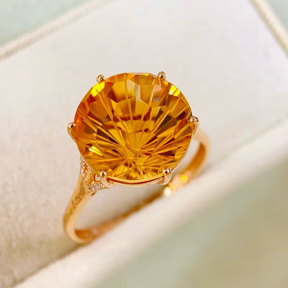 14k Gold 6.70 Ctw Natural Citrine & Diamond Ring - 4