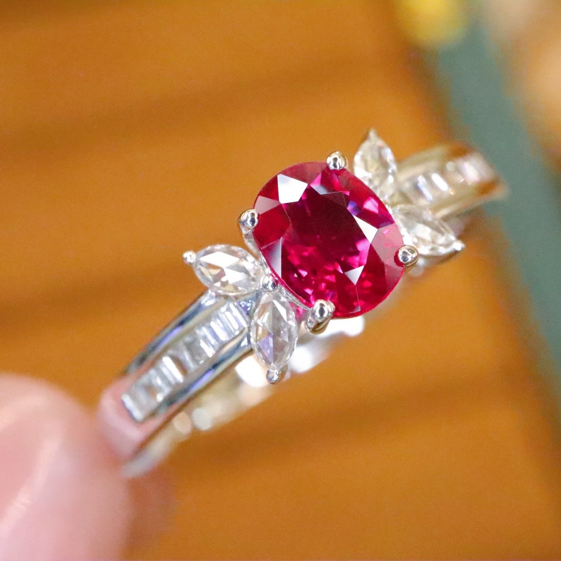 14k Gold 0.66 Ctw Natural Ruby & Diamond Ring - 3