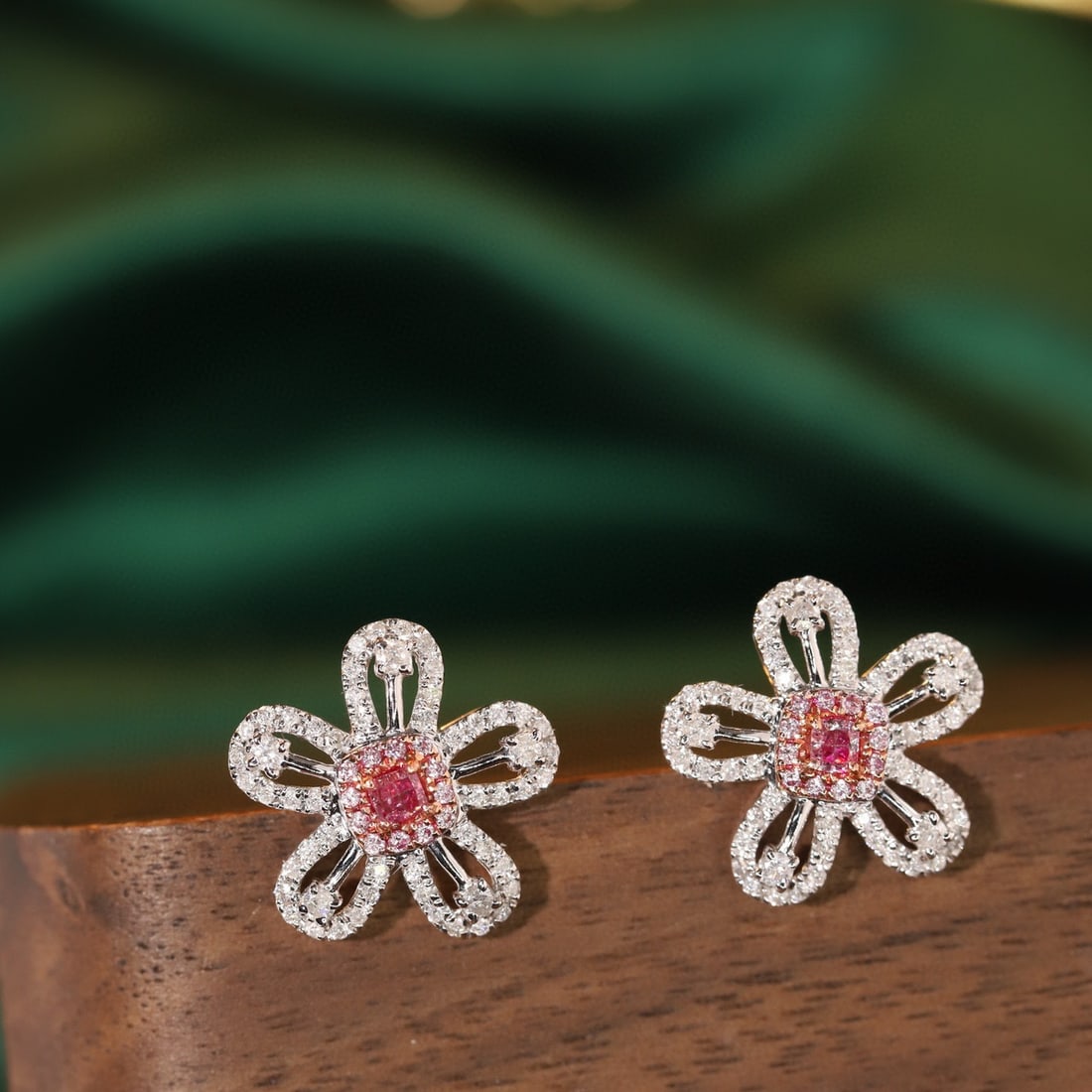 14k Gold 0.56 Ctw Natural Pink Diamond & Diamond & Flowers Earrings - 6