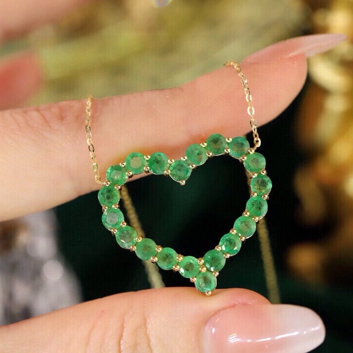 14k Gold 4.3 Ct Natural Emerald Necklace - 2