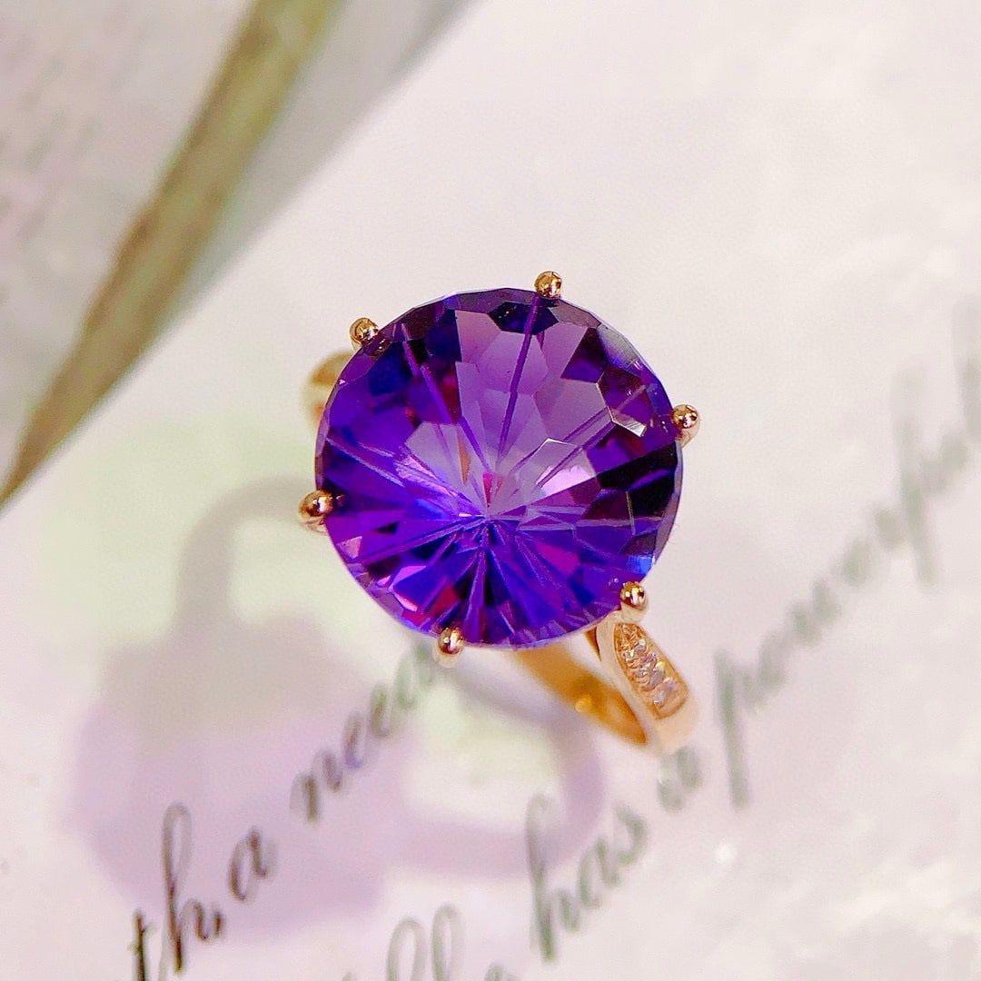 14k Gold 7.68 Ctw Natural Amethyst & Diamond Ring: Ref:231186391 // gold content:14k gold // ring size:7. 25us // // main gemstone:amethyst // shape:round // carat weight:7. 65ct // color:purple // treatment:natural // cut grade:g // // adjacent