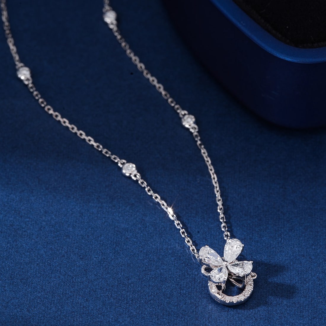 14k Gold 0.71 Ctw Natural H Diamond Necklace: Ref:231186413 // gold content:14k gold // main gemstone:diamond // shape:pear // carat weight:0. 58ct // clarity grade:vs-si // color:h // treatment:natural // // adjacent gemstone 2 : diamond // shap