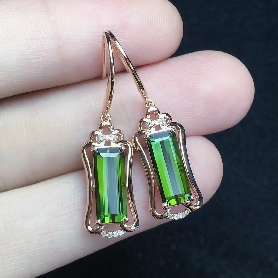 14k Gold 3.36 Ct Natural Tourmaline & Diamond Earrings: Ref:231186423 // gold content:14k gold // main gemstone:tourmaline // shape:octagonal // carat weight:3. 36ct // color:green // treatment:natural // // adjacent gemstone 2 : diamond // number of