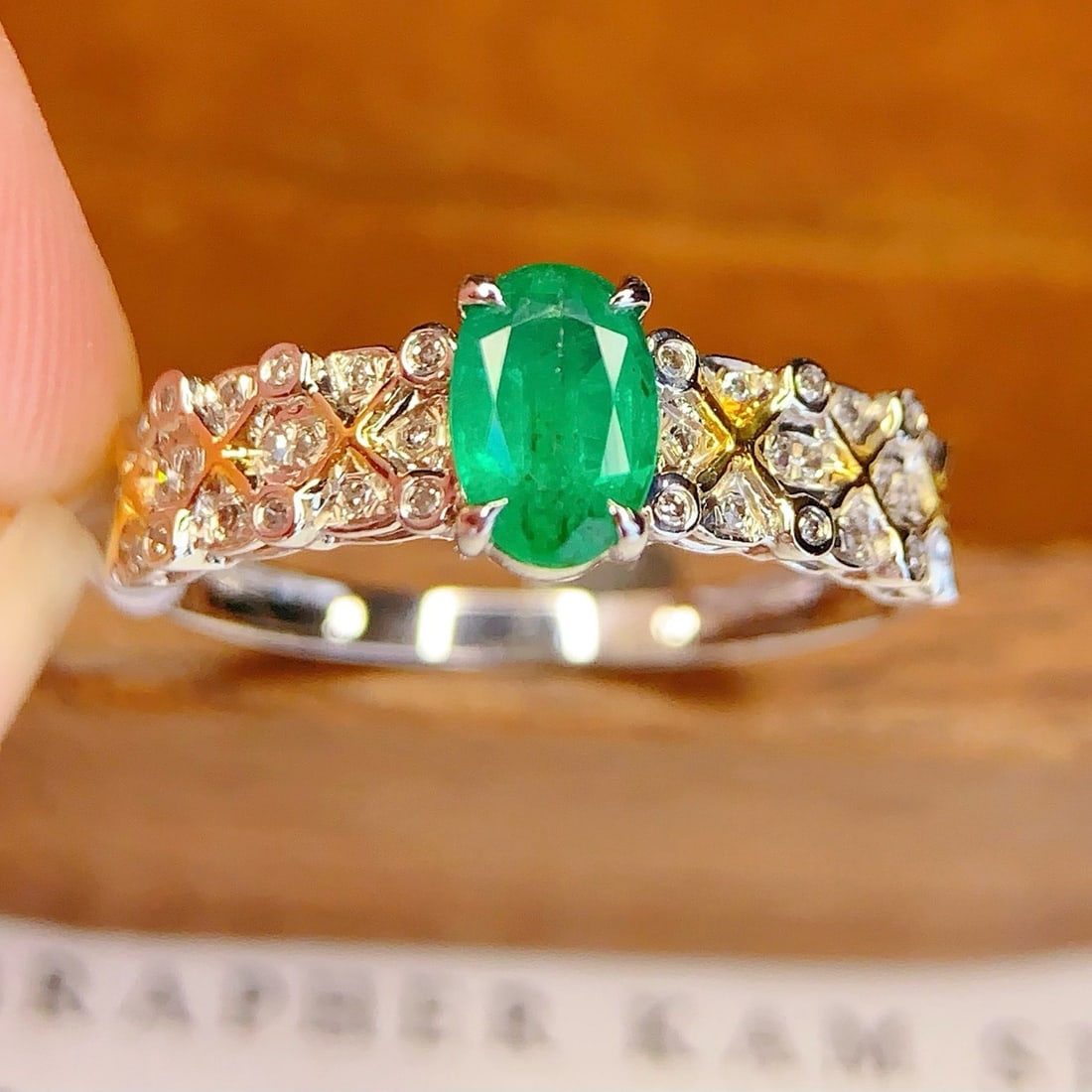 14k Gold 0.6 Ct Natural Emerald & Diamond Ring - 5