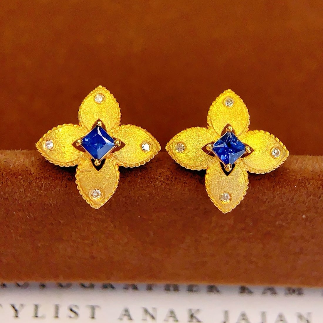 14k Gold 0.45 Ct Natural Sapphire & Diamond Earrings - 5