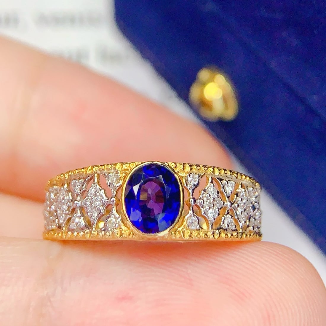 14k Gold 0.75 Ct Natural Sapphire & Diamond Ring - 3