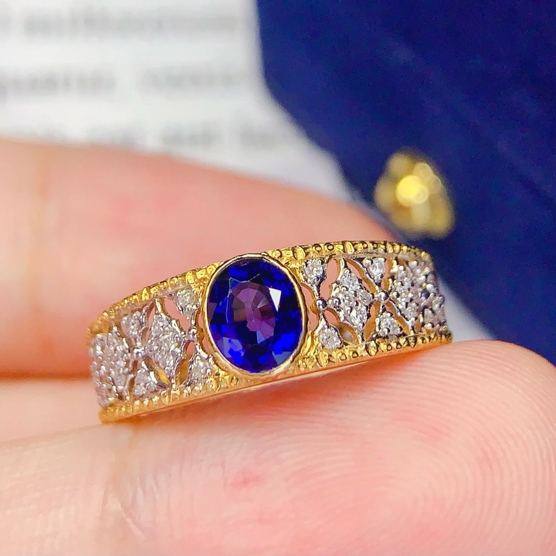 14k Gold 0.75 Ct Natural Sapphire & Diamond Ring - 6