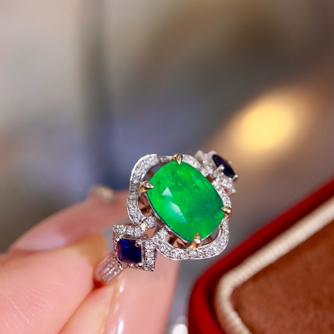 14k Gold 1.89 Ctw Natural Emerald & Diamond Ring - 2