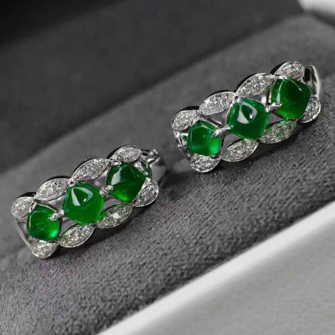 14k Gold 1.85 Ctw Vivid Green Natural Emerald & Diamond Earrings - 2