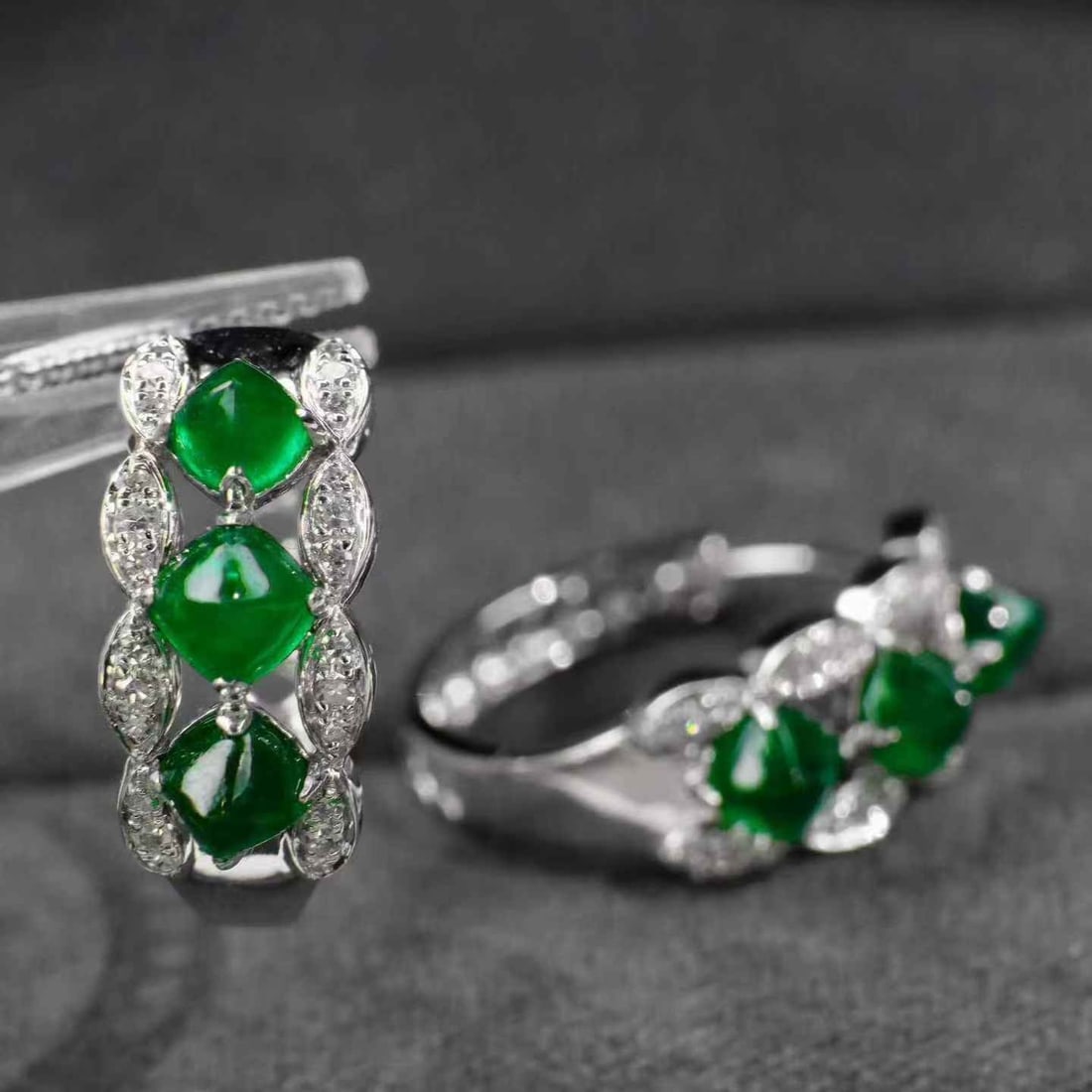 14k Gold 1.85 Ctw Vivid Green Natural Emerald & Diamond Earrings - 3