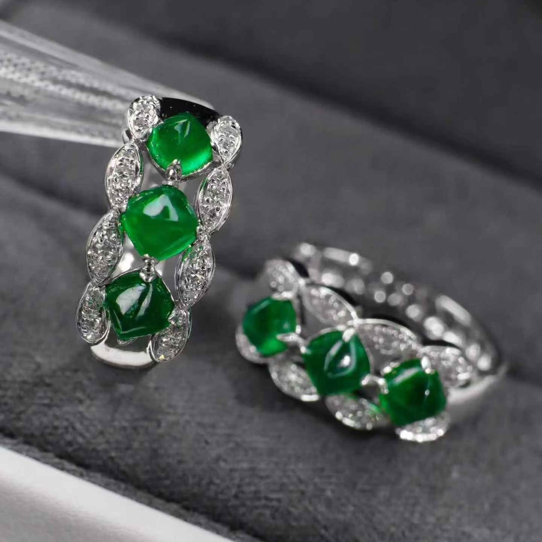 14k Gold 1.85 Ctw Vivid Green Natural Emerald & Diamond Earrings - 4