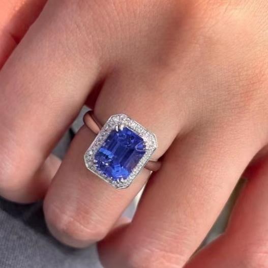 14k Gold 4.56 Ctw Natural Tanzanite & Diamond Ring - 5