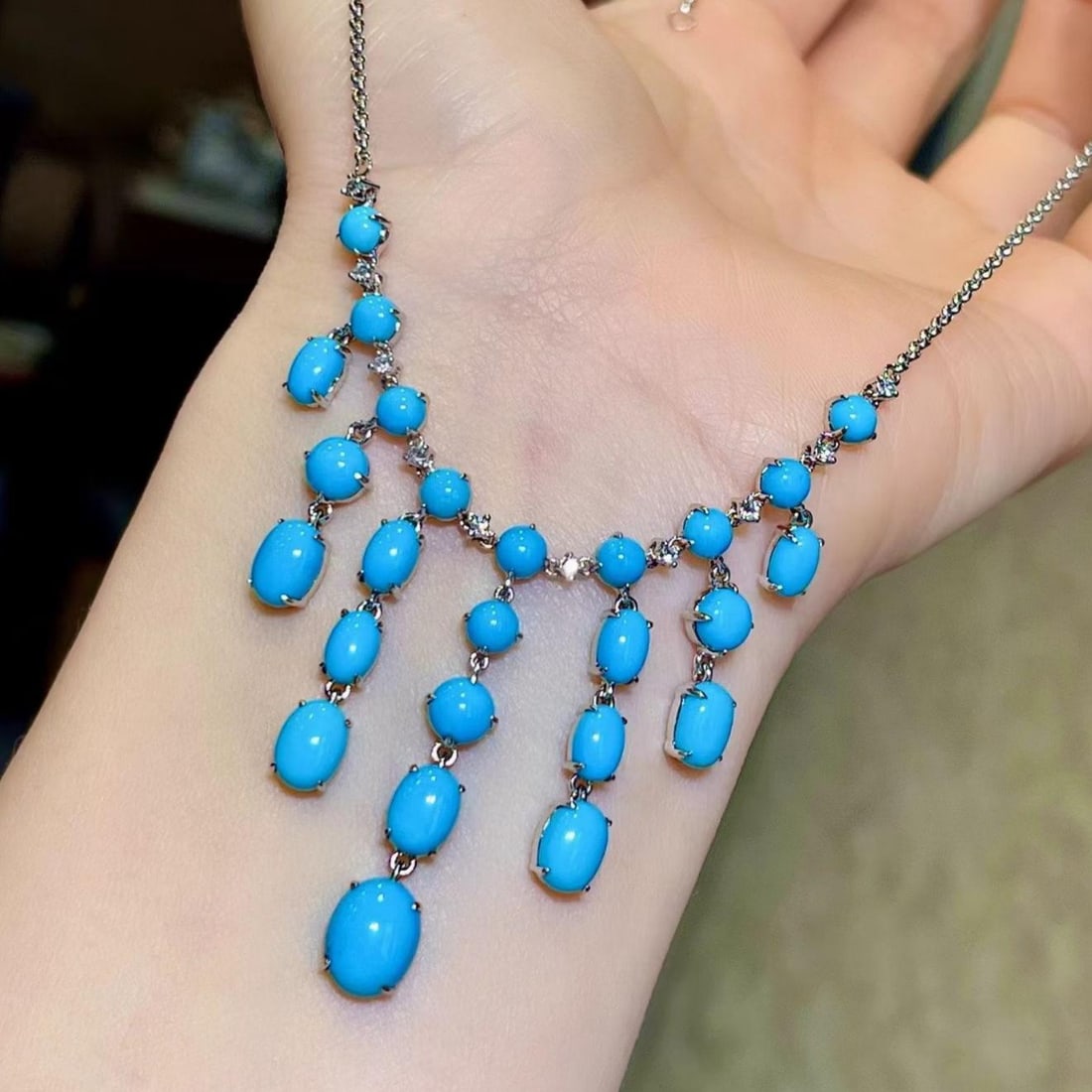 14k Gold 13.37 Ctw Natural Blue Turquoise & Diamond Necklace: Ref:231187071 // gold content:14k gold // main gemstone:blue turquoise // shape:multiple // carat weight:13. 22ct // color:blue // treatment:natural // // adjacent gemstone 2 : diamond // shape:round