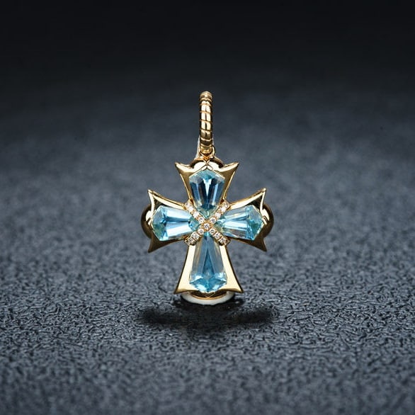 14k Gold 1.76 Ct Natural Aquamarine & Diamond Pendant( Without Chain ): Ref:231187073 // gold content:14k gold // main gemstone:aquamarine // shape:other // carat weight:1. 76ct // color:blue // treatment:natural // // adjacent gemstone 2 : diamond // shape:round // clari