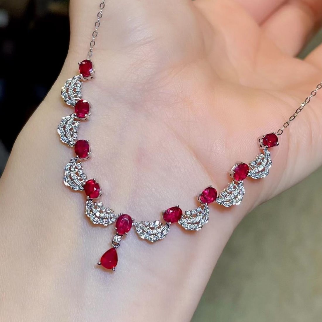 14k Gold 3.67 Ctw Natural Ruby & Diamond Necklace: Ref:231187085 // gold content:14k gold // main gemstone:ruby // shape:multiple // carat weight:3. 26ct // color:pigeonblood red // treatment:natural // // adjacent gemstone 2 : diamond // shape:round 