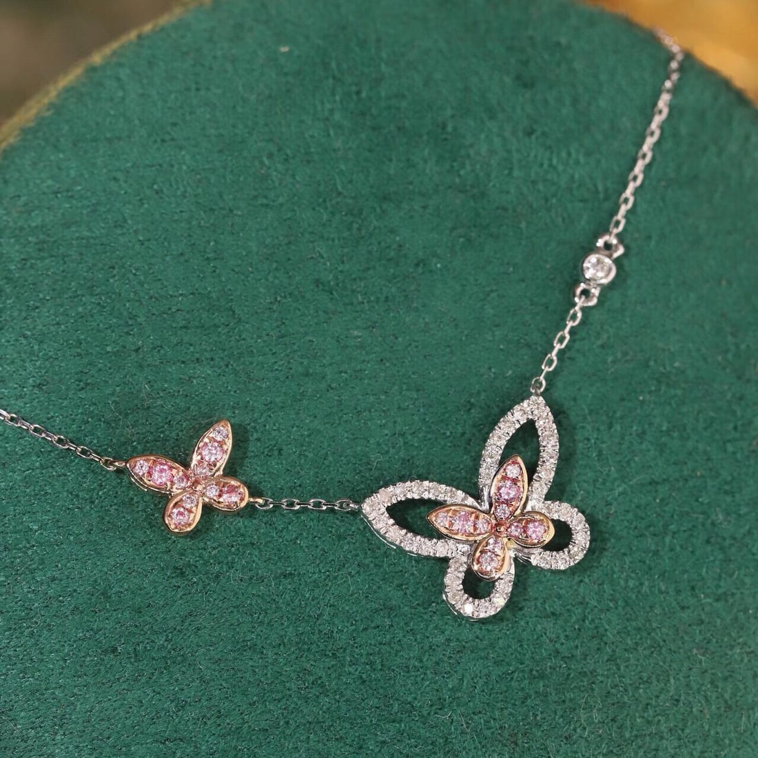 14k Gold 0.32 Ct Natural H Diamond & Butterfly Necklace: Ref:231187102 // gold content:14k gold // main gemstone:diamond // shape:round // carat weight:0. 32ct // clarity grade:vs-si // color:h // treatment:natural // cut grade:g // Condition: New Low