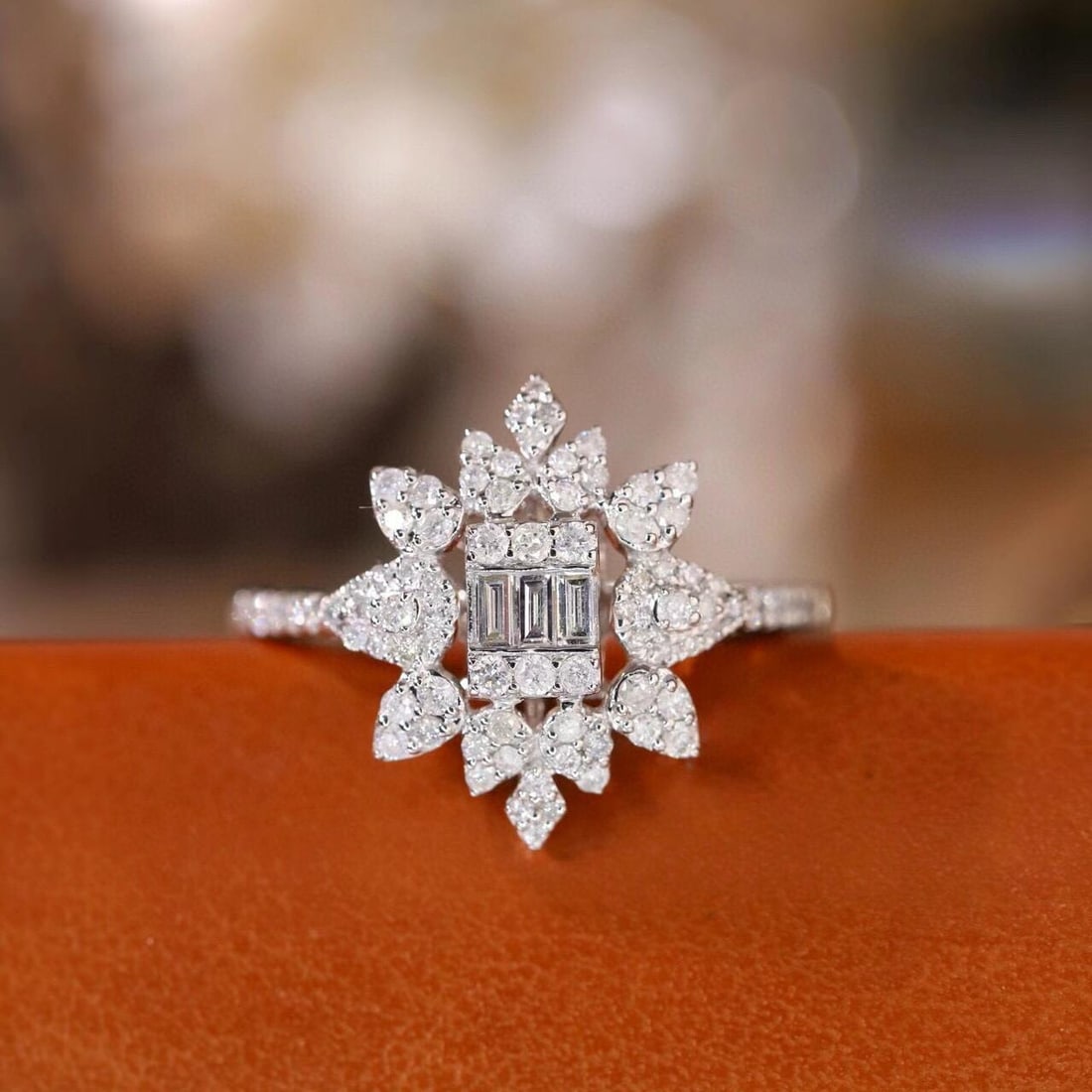 14k Gold 0.5 Ct Natural H Diamond Ring: Ref:231187105 // gold content:14k gold // ring size:7. 25us // // main gemstone:diamond // shape:multiple // carat weight:0. 5ct // clarity grade:vs-si // color:h // treatment:natural // Condition: