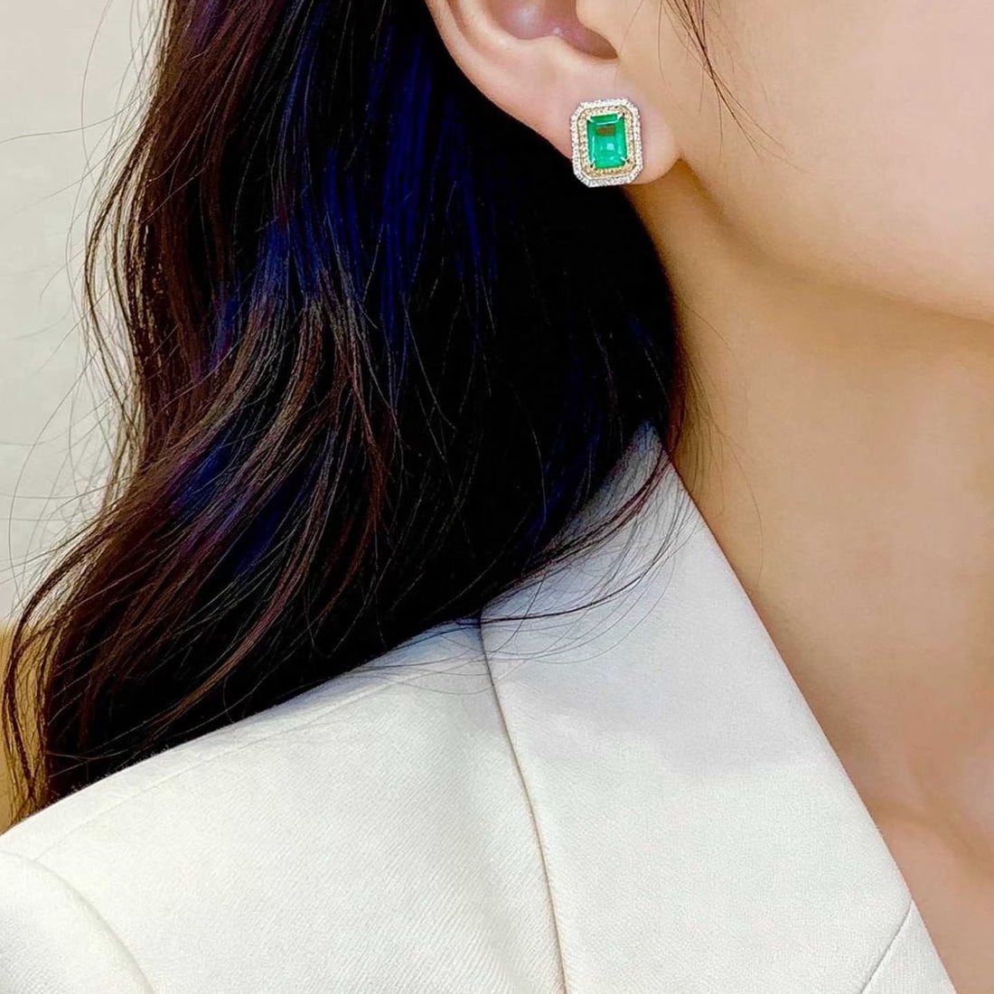 14k Gold 1.45 Ct Natural Emerald & Diamond Earrings - 4